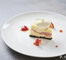 Fresh Strawberry Cheesecake