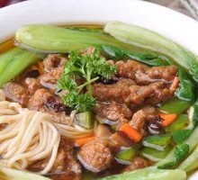 Sauce-Flavored Pork Noodles
