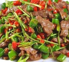 Stir-Fried Beef with Yellow Onion