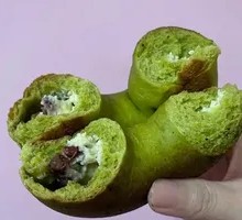 Matcha Red Bean Bagel