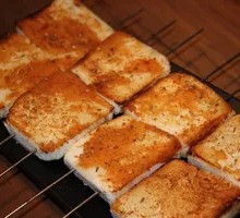 Grilled Steamed Bun Slices