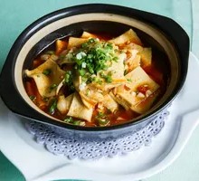 Braised Fish Dumplings in Clay Pot