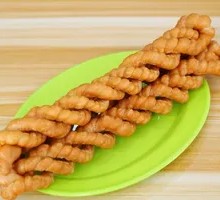 Crispy Twisted Dough