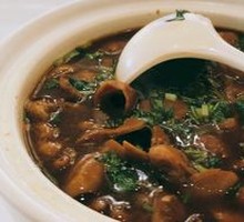 Braised Pot with Pork Intestines
