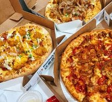 Classic Italian Meat Sauce Pizza