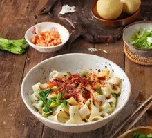 Beef Oil-Poured Noodles
