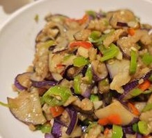 Stir-fried green pepper with Hunan eggplant