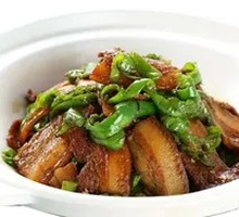 Hunan-style Pork with Chili
