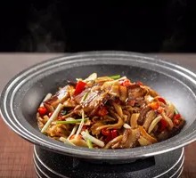 Spicy Sichuan-style smoked bamboo shoots with cured pork