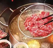 Signature Hand-Pounded Beef Meatball Hot Pot