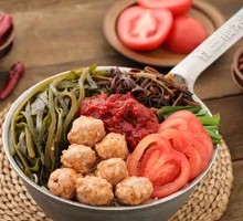 Tomato Pork Meatball Noodles