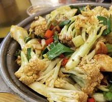 Spicy Stir-Fried Organic Cauliflower