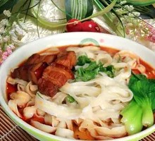Braised Pork with Knife-Cut Noodles