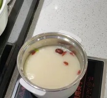Single-Portion Clear Soup Pot