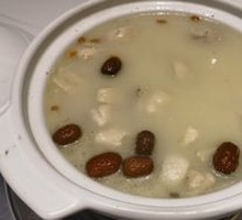 Cantonese Pig's Stomach Chicken Soup