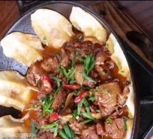 Stir-fried Chicken with Flatbread in Clay Pot