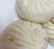 Preserved Mustard Greens and Pork Bun