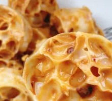 Noodles with lotus root