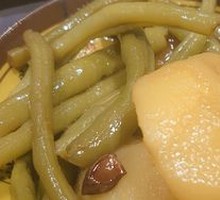 Potato and Green Bean Stir-fry