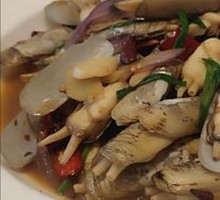Stir-fried Clams with Scallions and Ginger