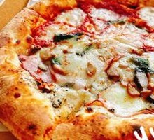 Classic Margherita Pizza