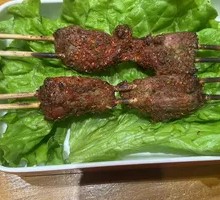 Charcoal-grilled fatty edge