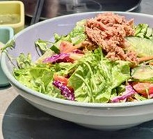 Seasonal Vegetable Salad