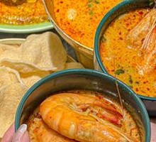 Signature Tom Yum Soup