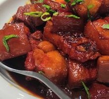 Braised Pork Belly with Wine