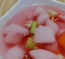 Jumping Water Pickle