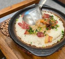 Hong Kong-style腊味煲仔饭
