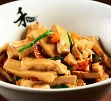 Stir-fried Tofu with Fragrant Wild Mushrooms