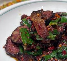 Stir-fried Pig Blood Cake with Preserved Pork