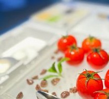 Tomato Crisp Mushroom Salad