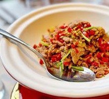 Stir-fried Yellow Beef with Camellia Oil