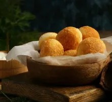 Golden Crispy Pork Balls