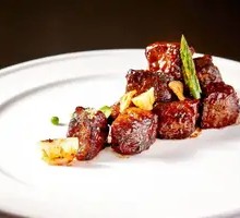 煎烹蜜椒雪花牛肉