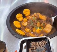 Stewed Beef Ribs in Iron Pot