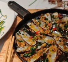 Sautéed Clams on Iron Plate