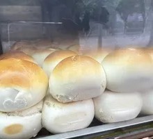Flower-shaped Steamed Bun