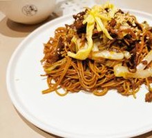 Dry-Fried Beef with Soy Sauce Noodles