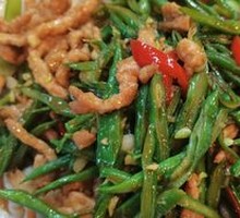 Braised Lentils with Shredded Pork Noodles