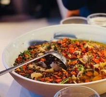 传统沸腾水煮鱼