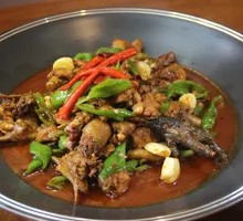 Hu-style Stir-fried Chicken