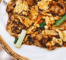 Sour Stir-Fried Egg with Wood Ear Mushrooms