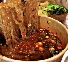 Spicy Chicken Bone Soup Noodles
