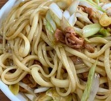 Scallion Stir-Fried Lamb Noodles