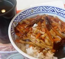 Spicy Kimchi Pork Fish-Flavored Shredded Pork Rice Combo with Coke