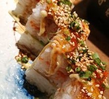 Caramelized Salmon Box Sushi