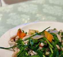Octopus Stir-Fried with Leeks